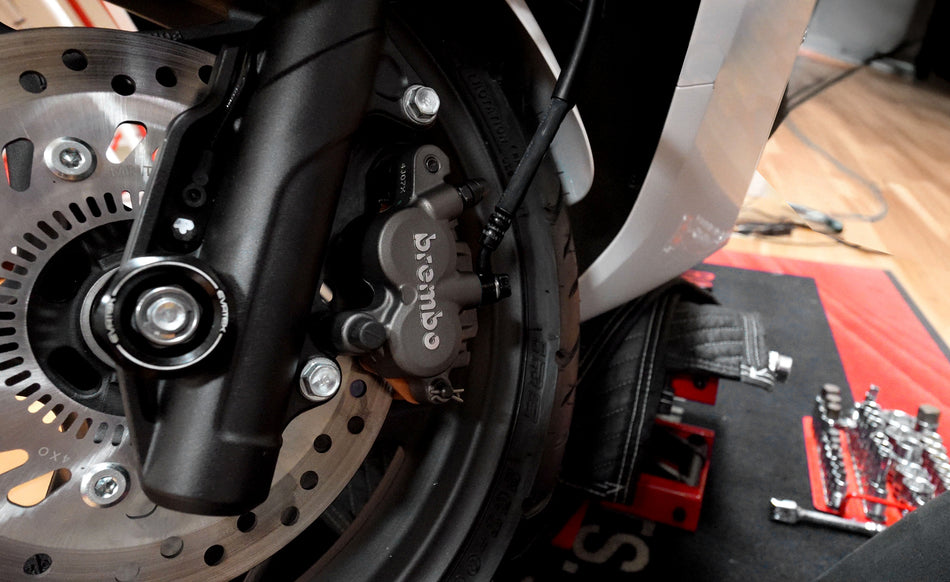 エヴァテック ブレンボ片押し2POTキャリパーEZパッケージ PCX(JK05)