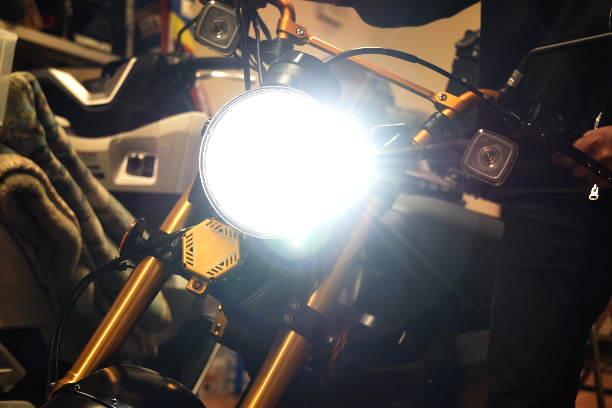 コーケン オンライン｜エヴァテック アクティブコーナーLEDヘッド