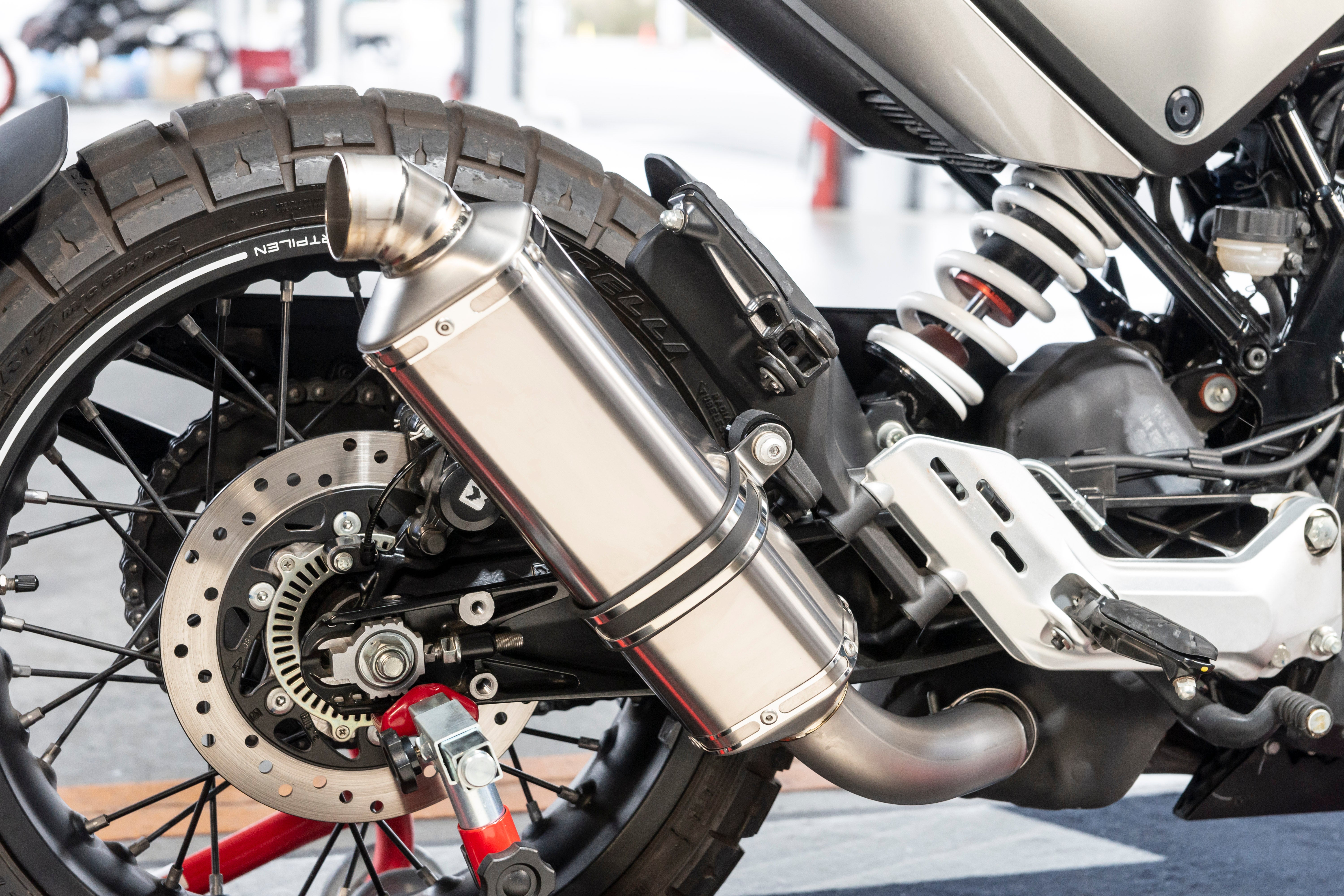 EVATEKマフラー S/O Svartpilen250/401 20-23 (SP250, 401JUJ42