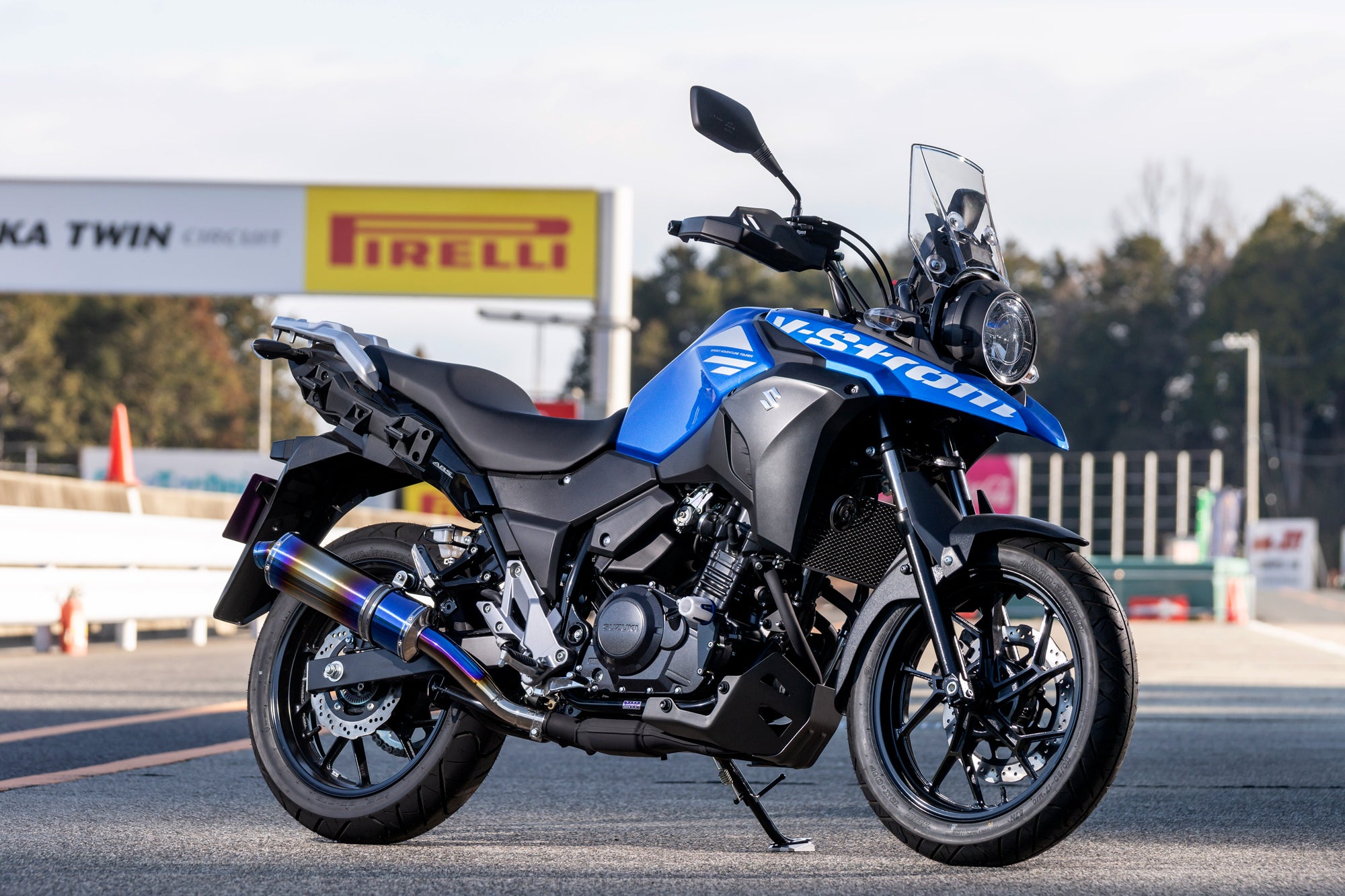 Vストローム1000 ABS SCORPION スリップオンマフラー （V