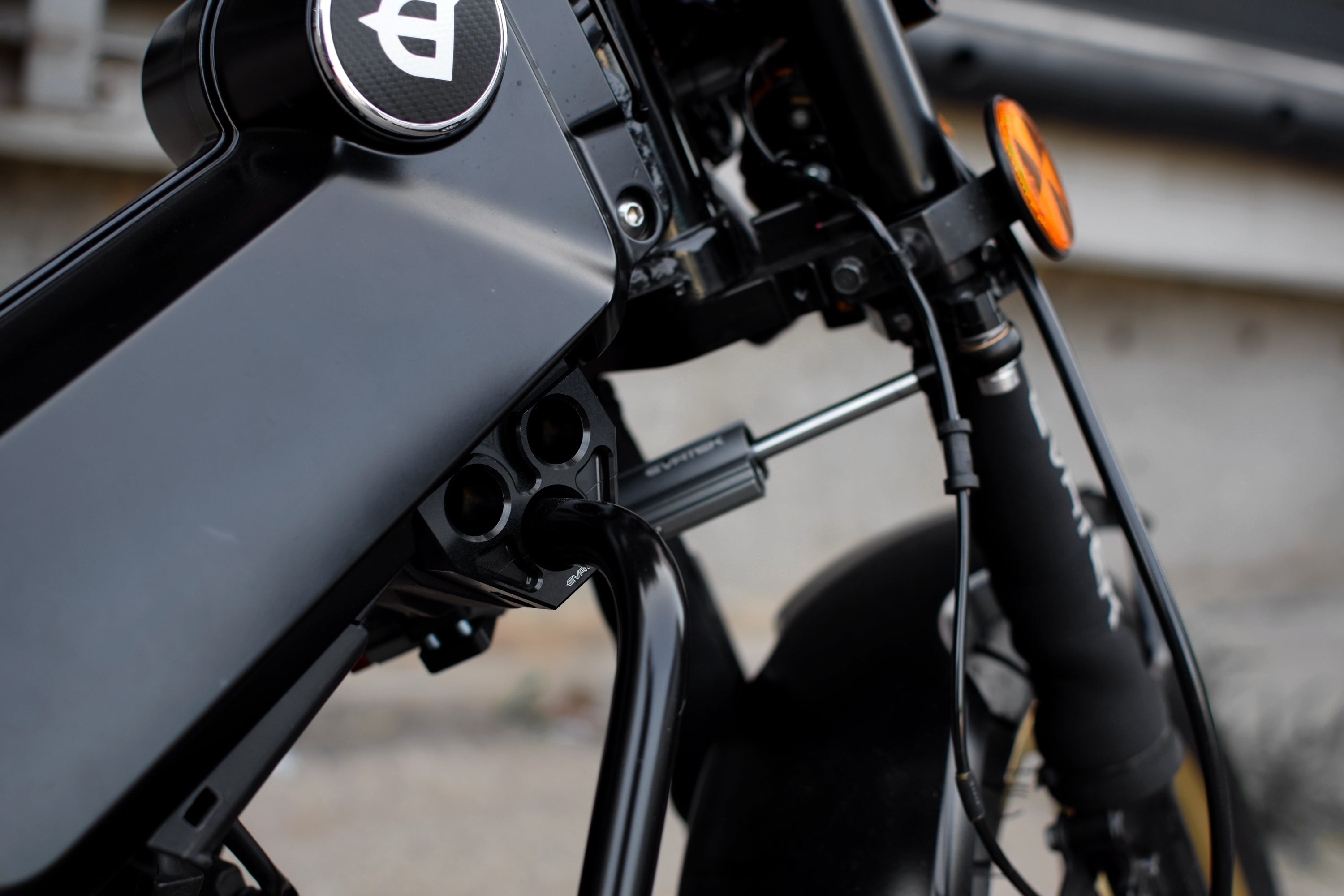 エヴァテック CNC エンジンガードブラケット – 【KOHKEN】コーケン